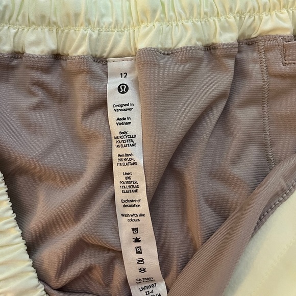 NWT Hotty Hot Low Rise Short 4” Lined Size 12 - Picture 3 of 6